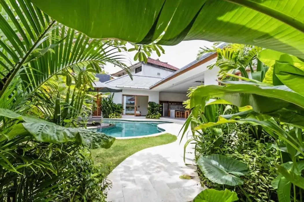 Bluemoon Villas Bingin Uluwatu  Indonesia